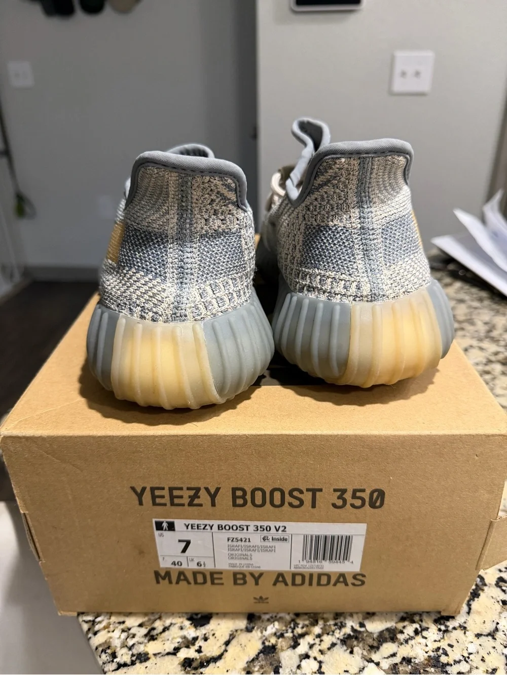 Yeezy Boost Israfi Size 7 men’s
